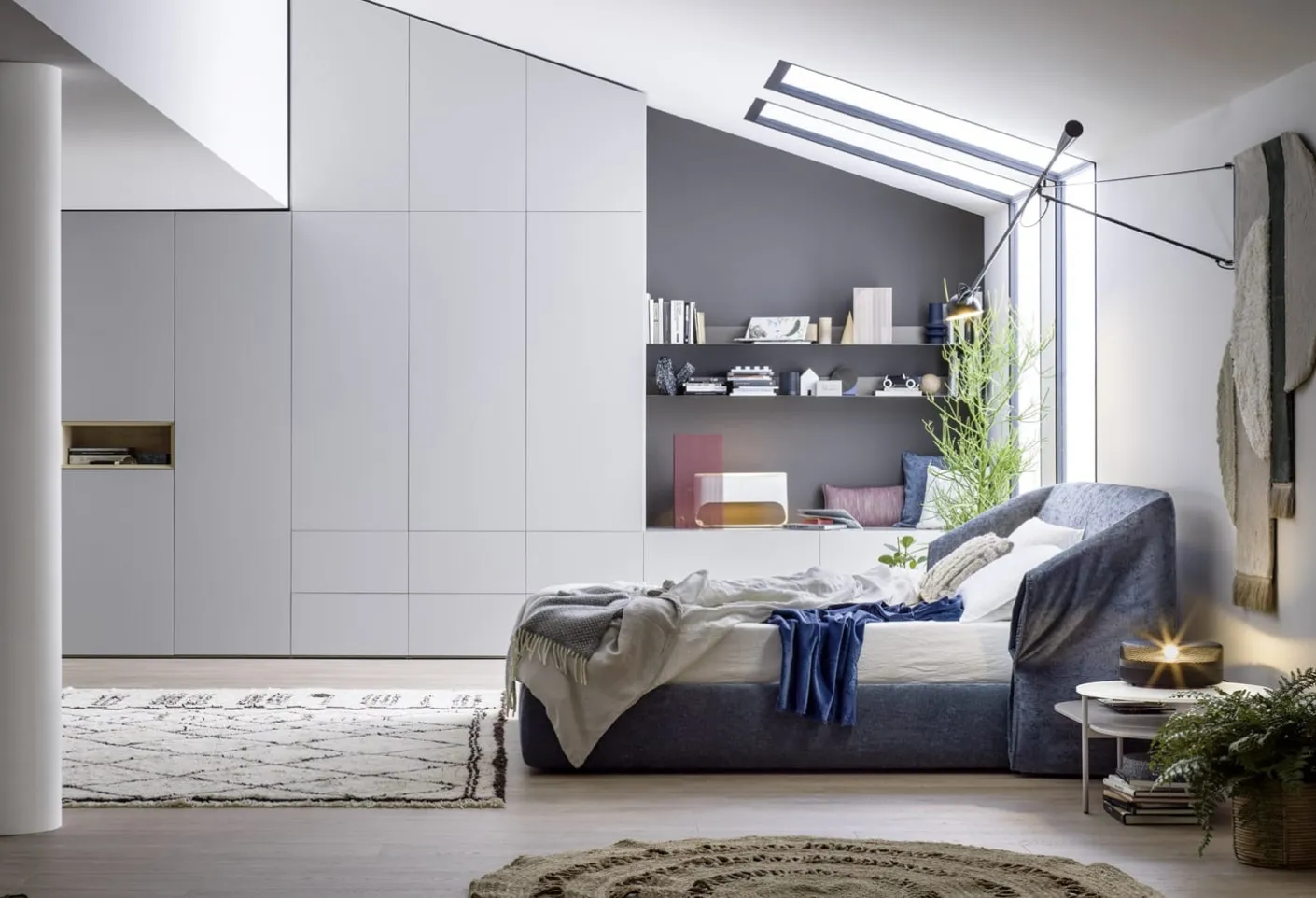 Letto Hide con box contenitore di Novamobili