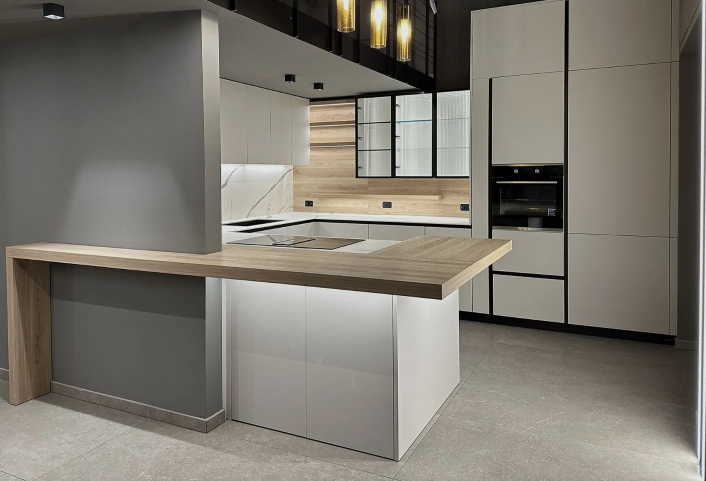 Cucina Moderna D23 in vetro laccato Bianco di Doimo Cucine